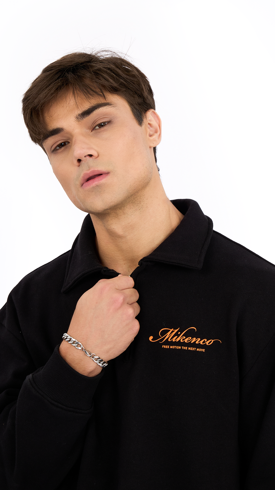 ARCHIVE QUARTER ZIP SWEATER