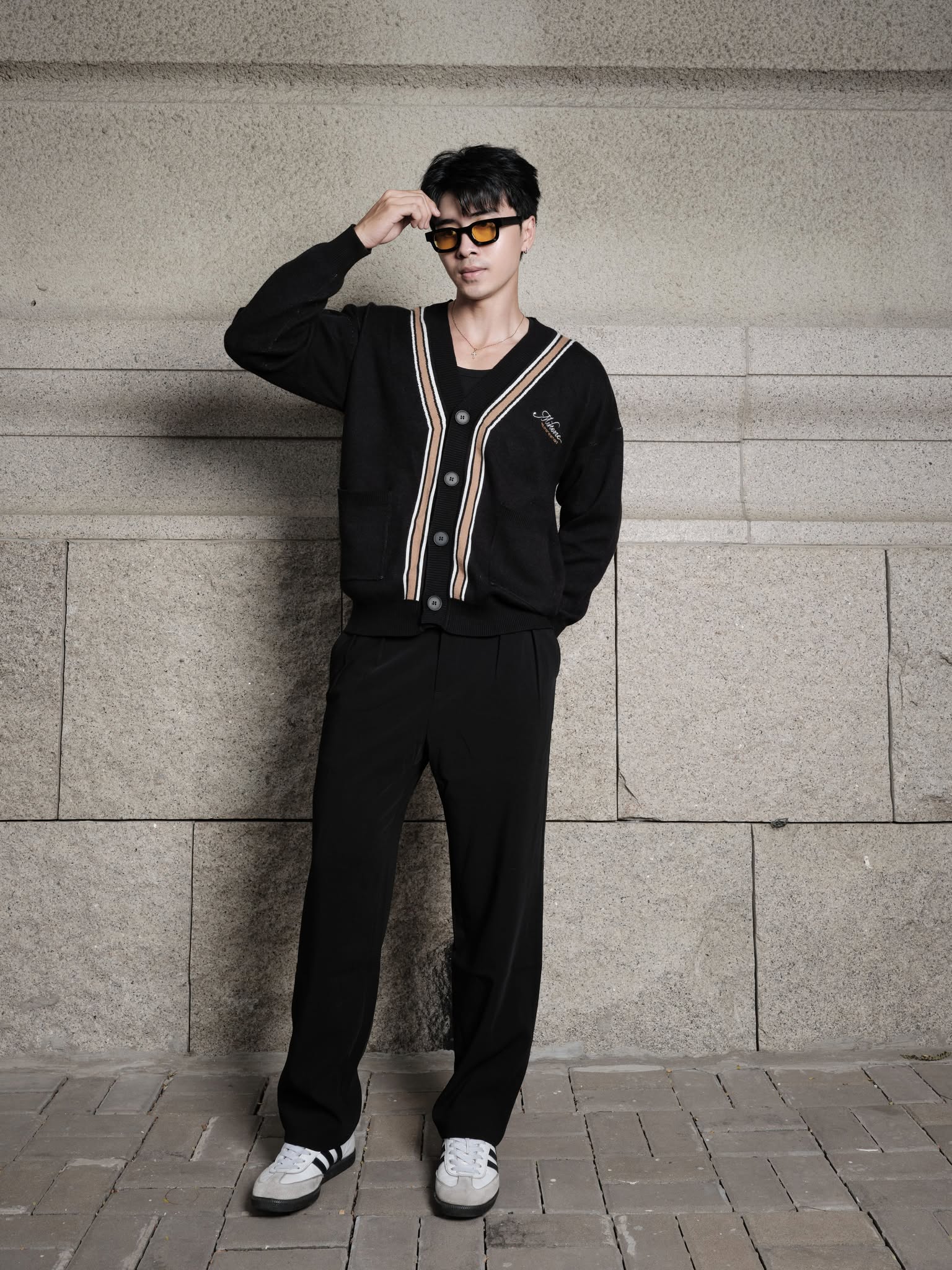 THE NEXT MOVE CARDIGAN – BLACK