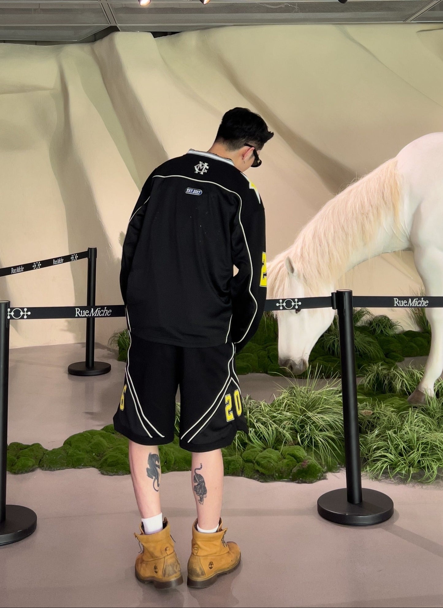 THE AXIS 26 LONG SLEEVE