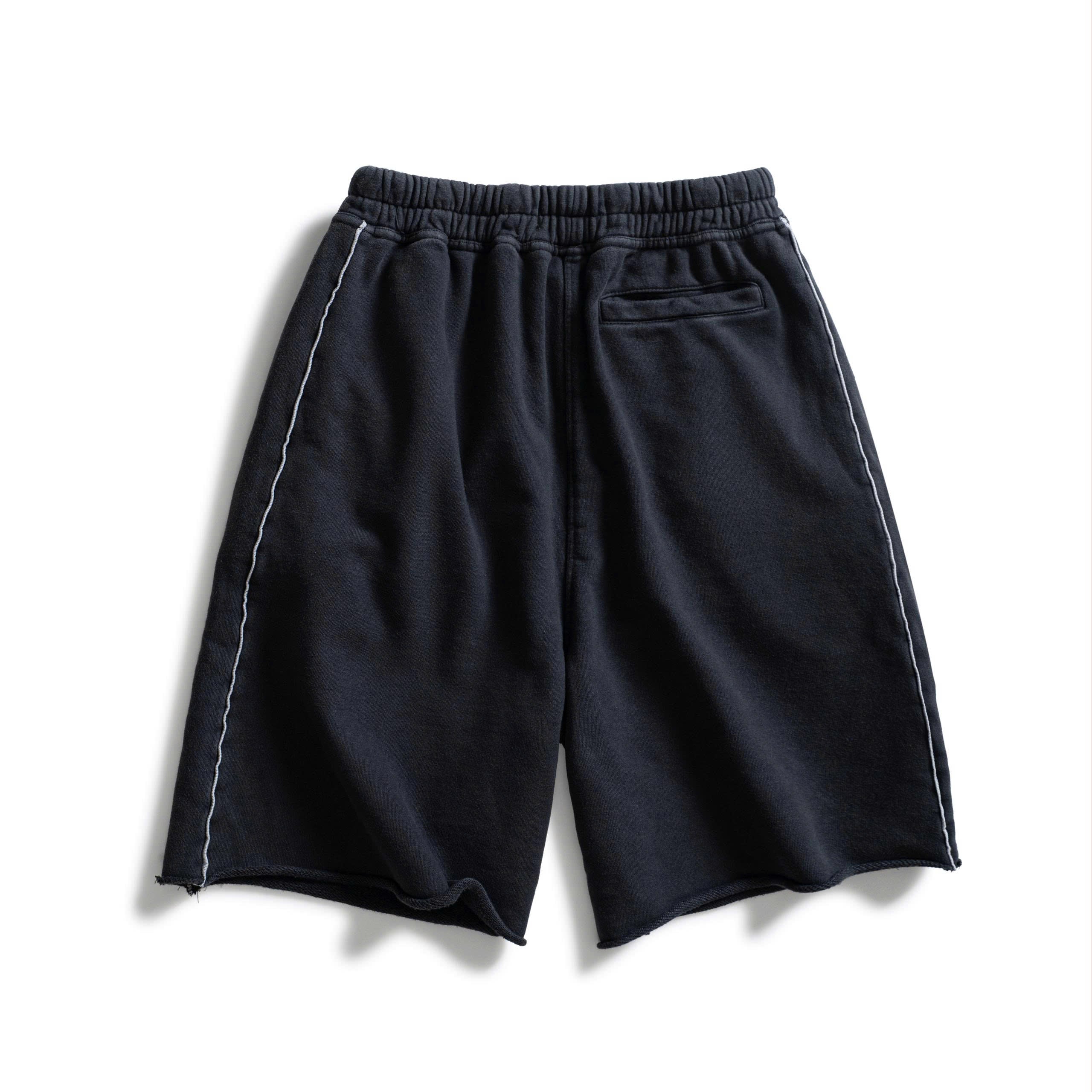 DOUBLE LINE SHORT