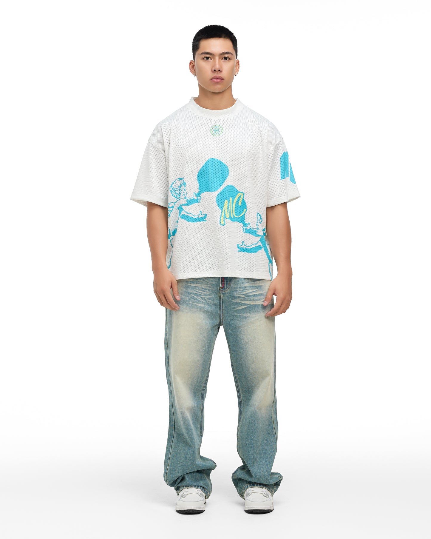 STRAIGHT RIGID WASH JEANS