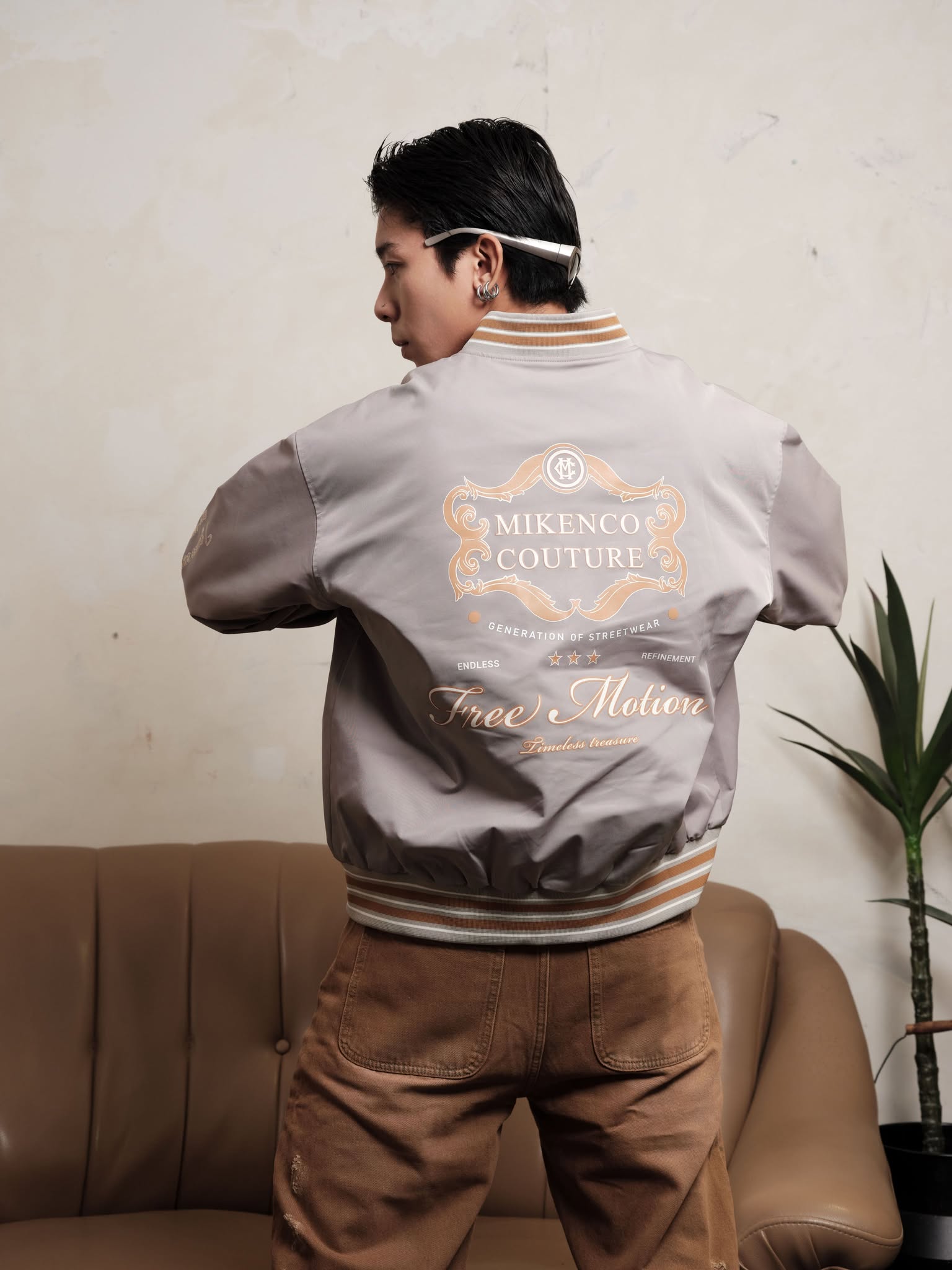 FREE MOTION BOMBER JACKET
