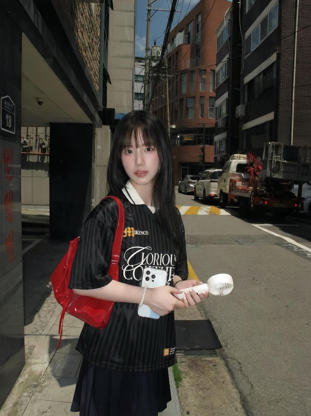 111 GLORIOUS JERSEY TSHIRT